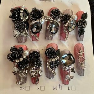 Elegant Rhinestone and Rose Nail Set